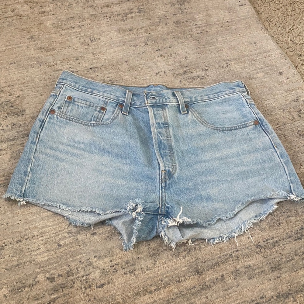Levi 501 button down high waisted shorts, light blue wash